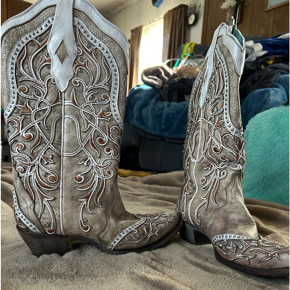 Coral sz7 cowgirl boots